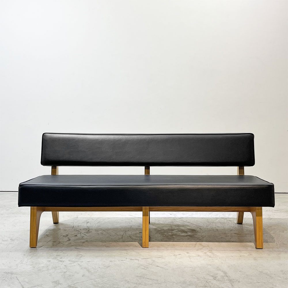 イデー IDEE ソリッドベンチ SOLID BENCH ソファ PVCレザー ブラック アッシュ材フレーム 参考価格￥199,900～ ●