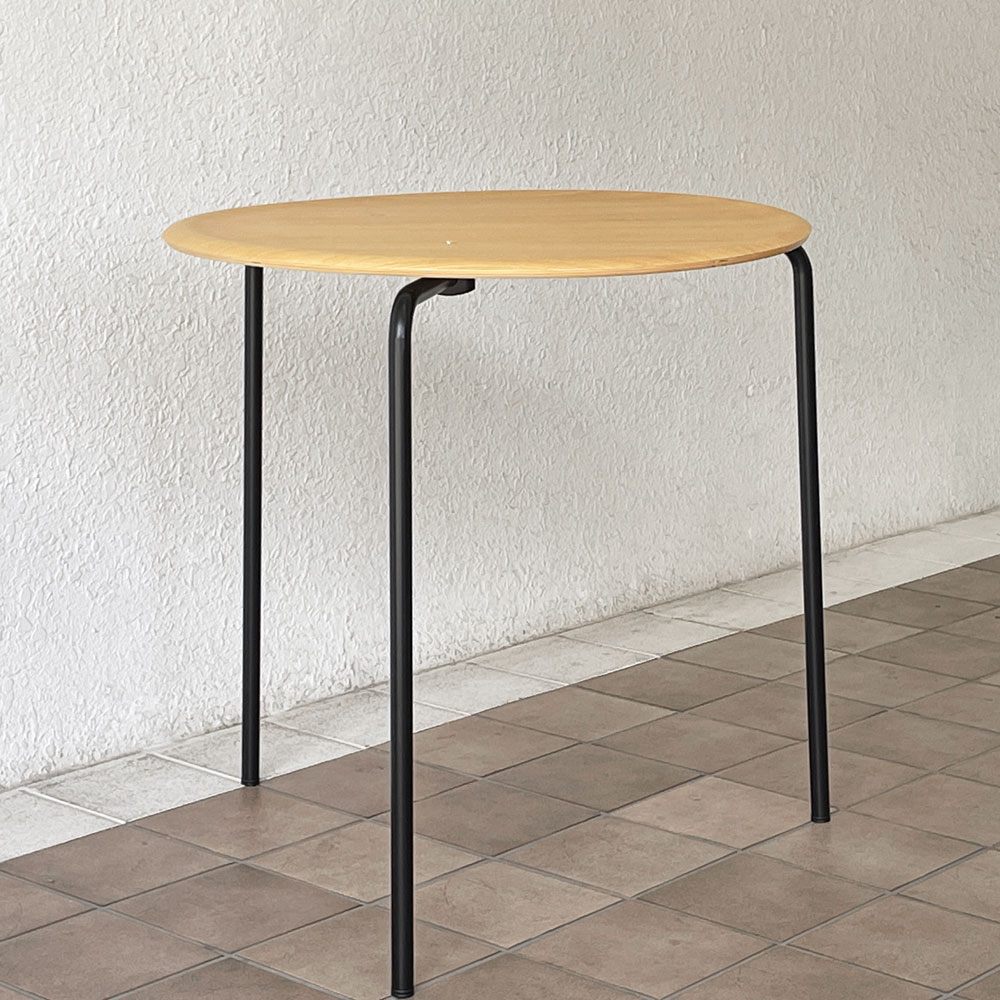 エンゲルブレヒト Engelbrechts ケヴィ KEVI 2010 ダイニングテーブル オーク材 プライウッド カフェテーブル 70cm 3本脚 ヨルゲン・ラスムッセン デンマーク 未使用品 ◇