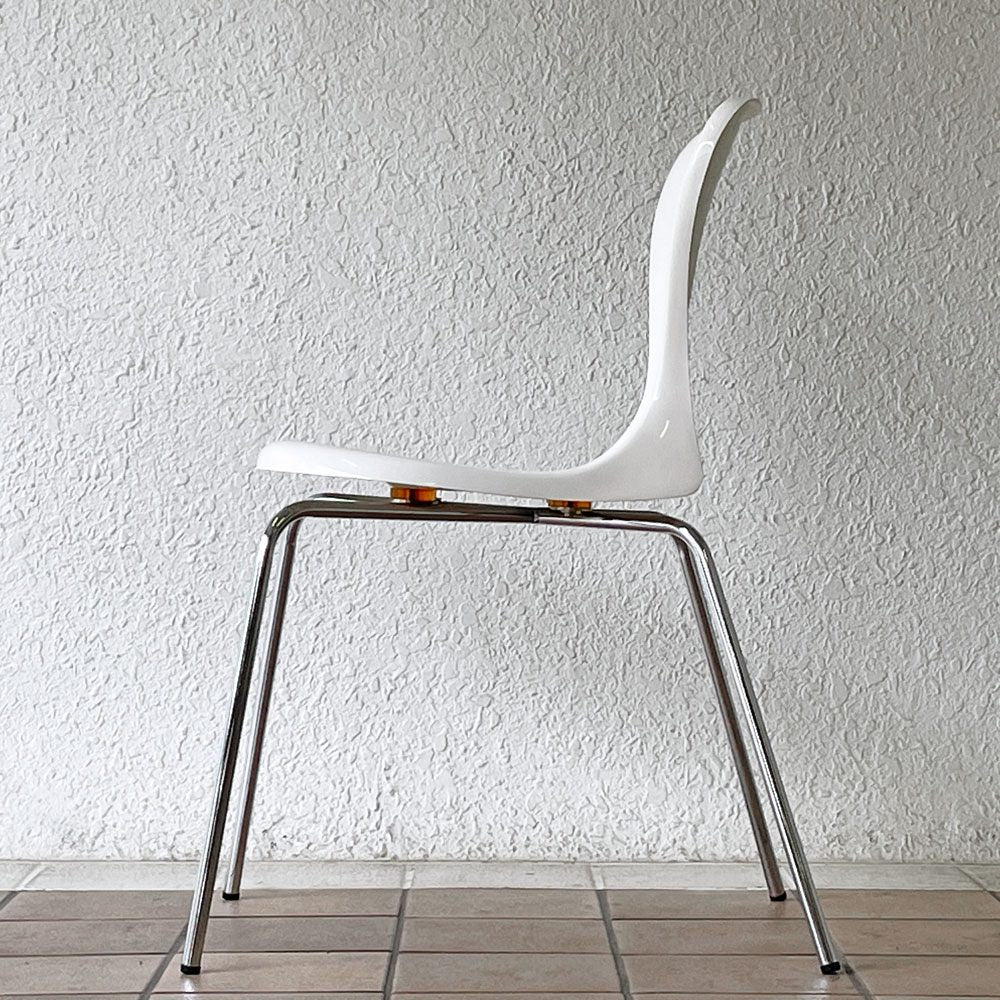 イデー IDEE ヨーンチェア YAWN CHAIR FRP ホワイト ダイニングチェア 廃番品 岡嶌 要 デザイン ◇
