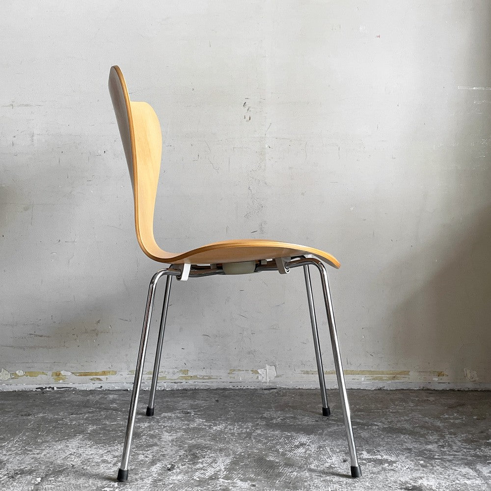 フリッツハンセン Fritz Hansen 3107 セブンチェア ビーチ材 ナチュラル ラッカー仕上げ アルネ・ヤコブセン スタッキング デンマーク 北欧家具 A ■