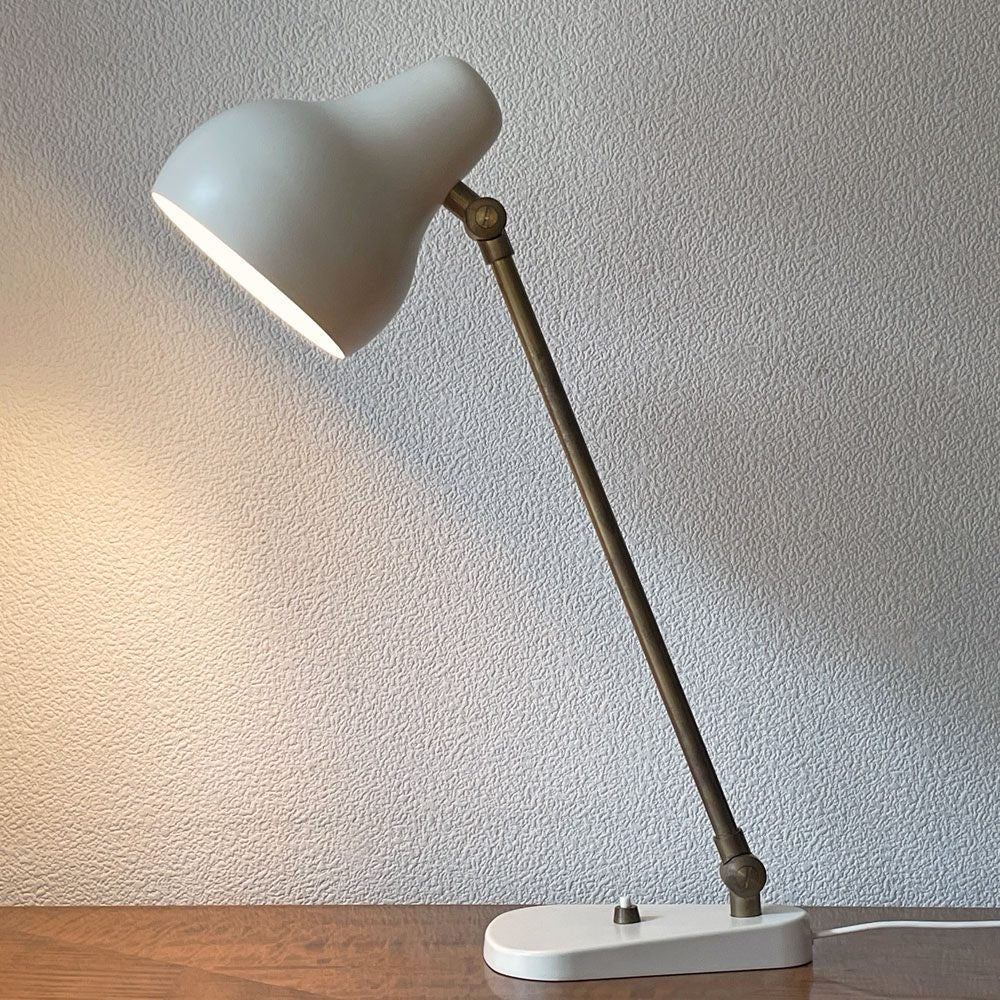 ルイスポールセン Louis Poulsen VL38 Table ラジオハウス テーブルランプ ホワイト LED 2段階調光 ヴィルヘルム・ラウリッツェン デンマーク 名作照明 定価107,800円 ◇