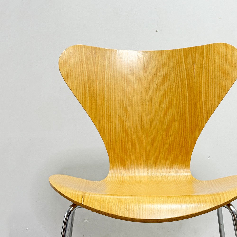 フリッツハンセン Fritz Hansen 3107 セブンチェア ラッカー仕上げ スタッキング アルネ・ヤコブセン デンマーク 北欧家具 ビンテージ B ●