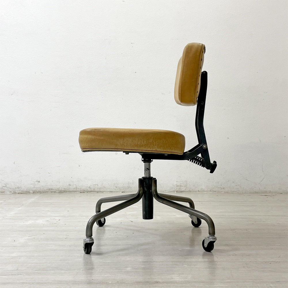 トラックファニチャー TRUCK FURNITURE デスクワークチェア DESKWORK CHAIR アームレス 本革 スタッズ スチールフレーム 昇降機能付 キャスター付 定価￥140,800- ●