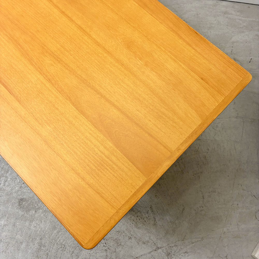 無印良品 MUJI 木製テーブル ダイニングテーブル ラバーウッド材 Ｗ180cm ナチュラルデザイン 参考定価￥59,900-  ●