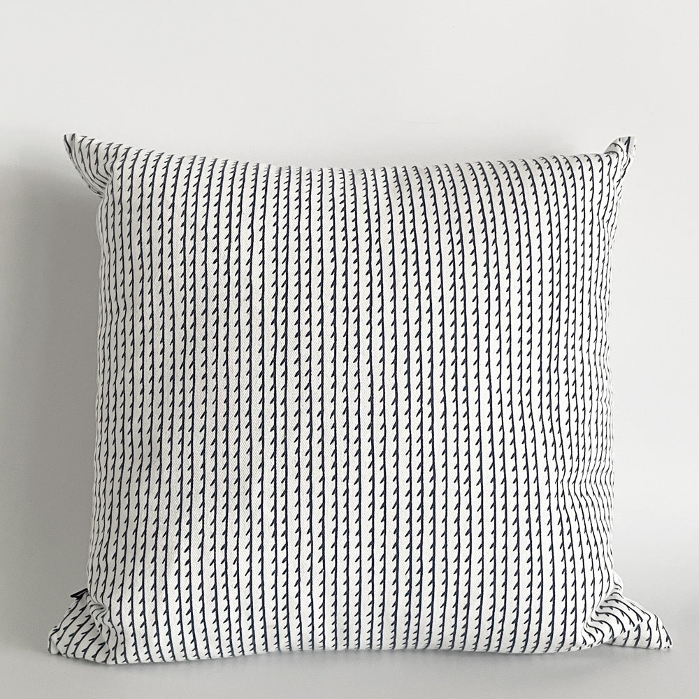 アルテック artek リヴィ クッションカバー RIVI Cushion Cover ホワイト × ブルー インナークッション付 W40×D40 北欧雑貨 デンマーク ■