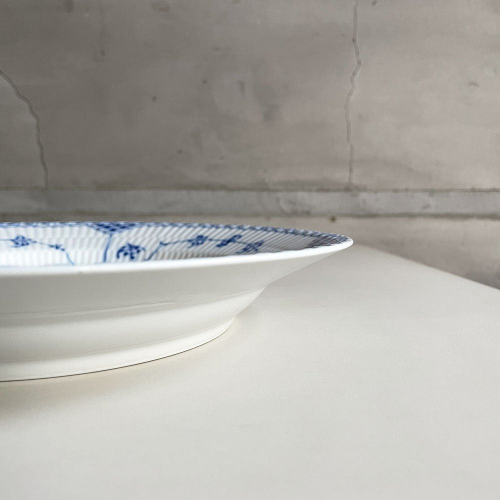 ロイヤルコペンハーゲン ROYAL COPENHAGEN ブルーフルーテッド ハーフレース ディーププレート 25.5cm 深皿 丸皿 陶器 北欧食器 廃番 美品 F ♪