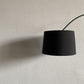 ボーコンセプト BoConcept クタ Kutaフロアランプ H200cm スタンドライト リビング照明 フロアスタンド ブラックメタル デンマーク 北欧家具 参考価格16.9万円 〓