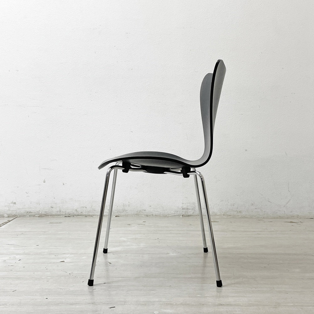 フリッツハンセン Fritz Hansen セブンチェア ダイニングチェア カラードアッシュ ブラック アルネ・ヤコブセン 北欧 デンマーク 定価75,680円 美品 A ●