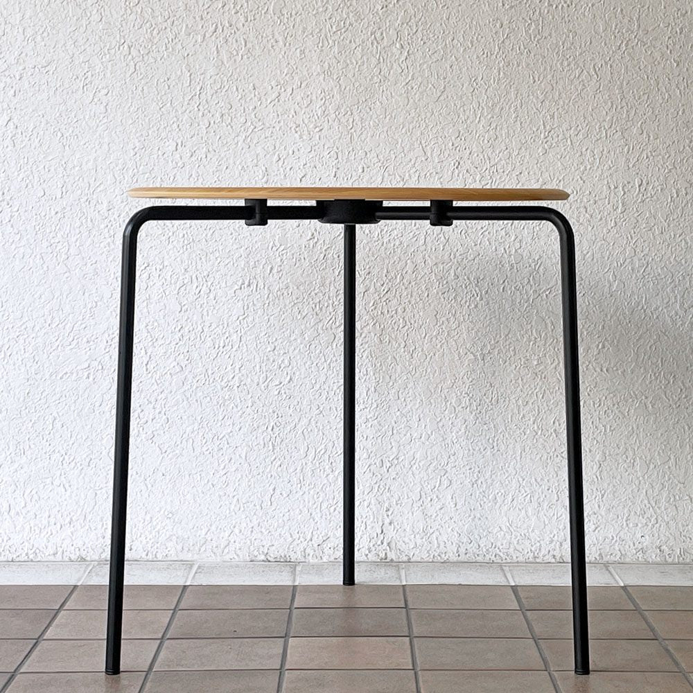 エンゲルブレヒト Engelbrechts ケヴィ KEVI 2010 ダイニングテーブル オーク材 プライウッド カフェテーブル 70cm 3本脚 ヨルゲン・ラスムッセン デンマーク 未使用品 ◇