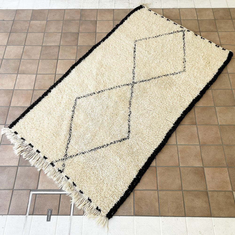 ベニワレン Beni Ouarain ラグ 絨毯 ホワイト×ブラック 羊毛 ウール 手織り ハンドメイド モロッコ 225×130cm ◇