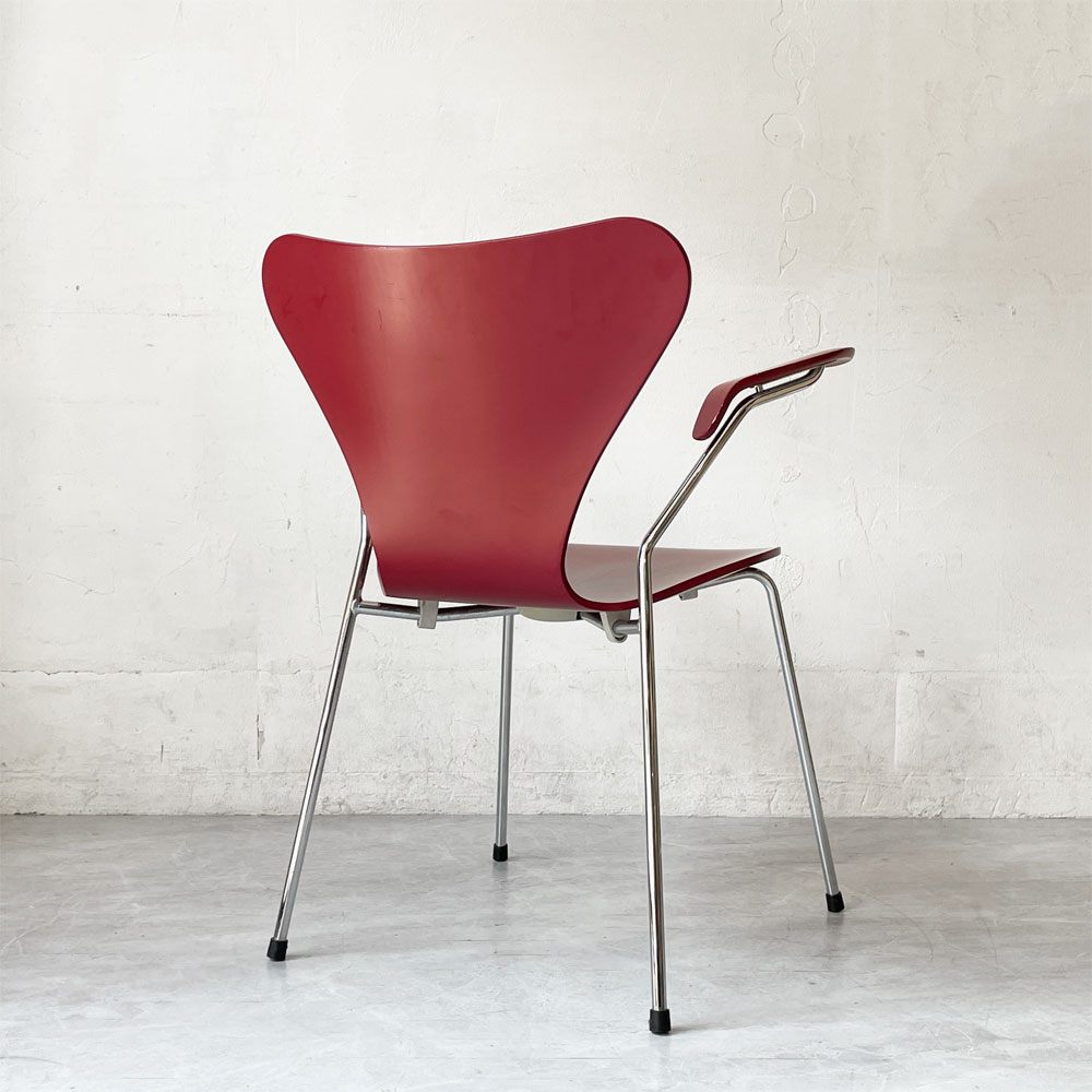 フリッツハンセン Fritz Hansen 3207 セブンチェア アームチェア ラッカー ベネチアンレッド アルネ ヤコブセン 北欧家具 ★