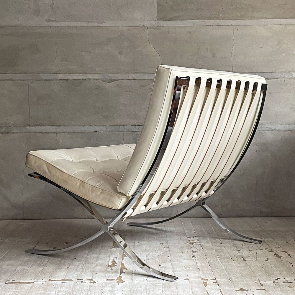 バルセロナチェア Barcelona Chair 1シーター レザー ホワイト リプロダクト品 1シーターソファ ミース・ファン・デル・ローエ モダンデザイン ♪