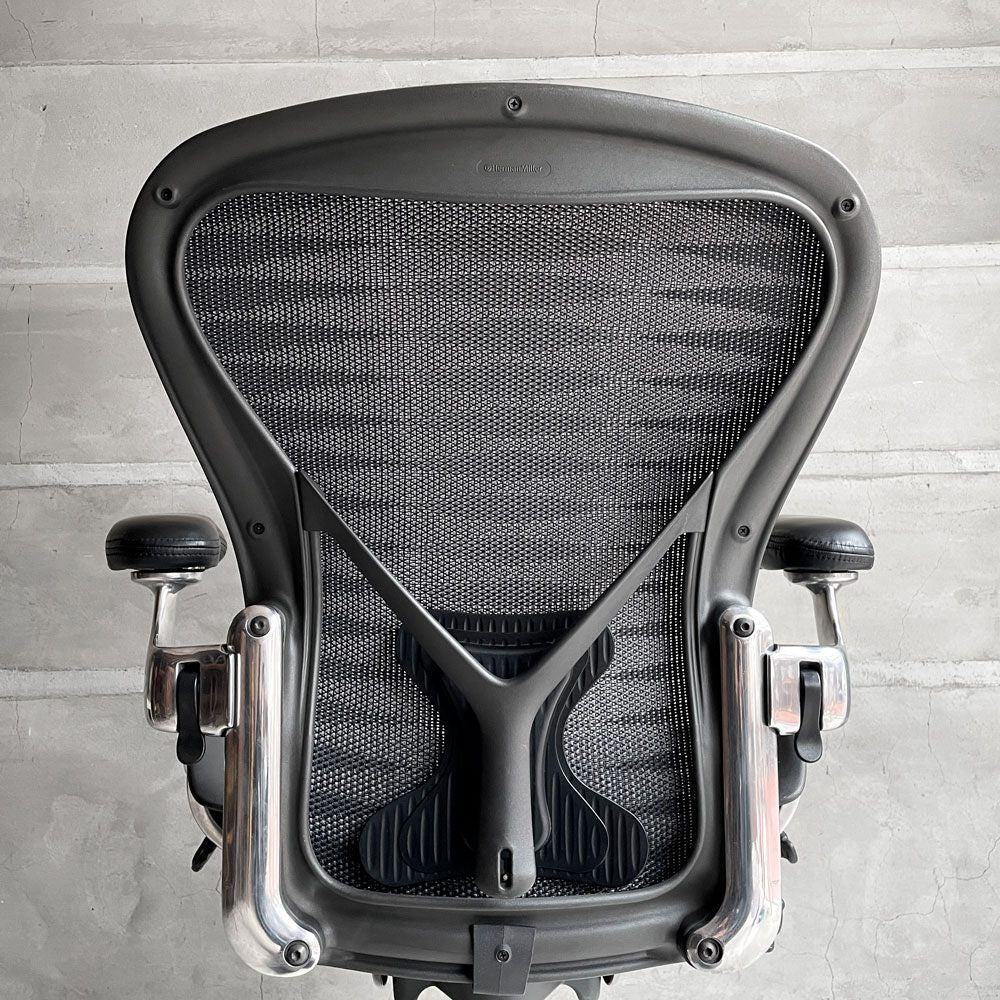 ハーマンミラー Herman Miller アーロンチェア  Aeron Chair タキシードメッシュ フル装備 Bサイズ ポスチャーフィット ポリッシュドアルミベース レザーアーム ビル・スタンフ ＆ ドン・チャドウィック ♪