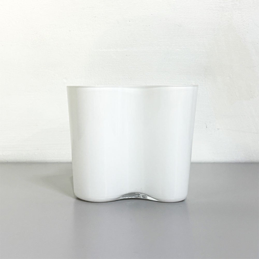 イッタラ iittala アルヴァ アアルト コレクション Alvar Aalto Collection ベース フラワーベース 花瓶 オパールホワイト H12cm フィンランド 北欧雑貨 ●