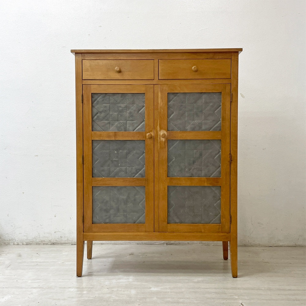 イーセンアーレン ETHAN ALLEN ビンテージ パイセーフ キャビネット Pie Safe Cabinet キッチンキャビネット 食品保管庫 パイン材 パンチングメタルドア アーリーアメリカン カントリースタイル 米国家具 ●
