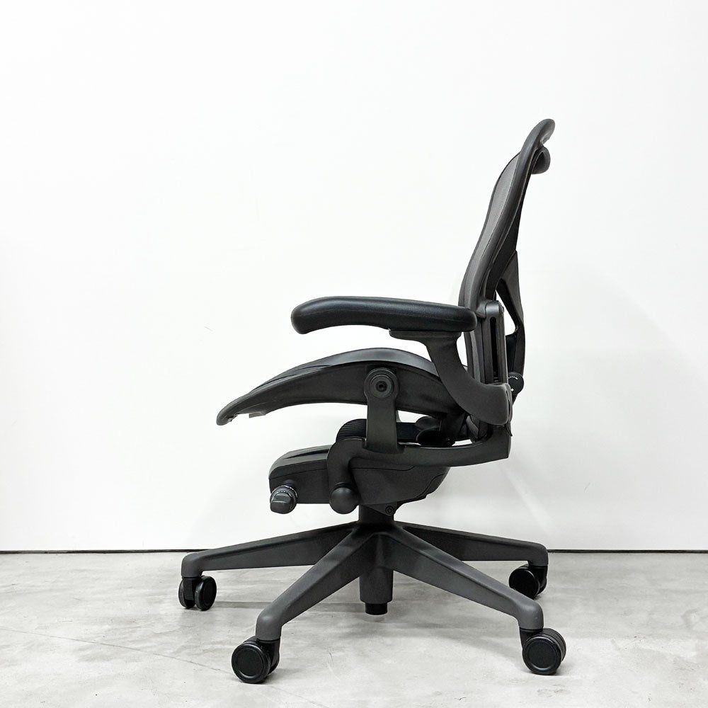 ハーマンミラー Herman Miller アーロンチェア リマスタード フル装備 Aサイズ デスクチェア オフィスチェア グラファイトベース 2020年製 ポスチャーフィットSL 美品 ◎