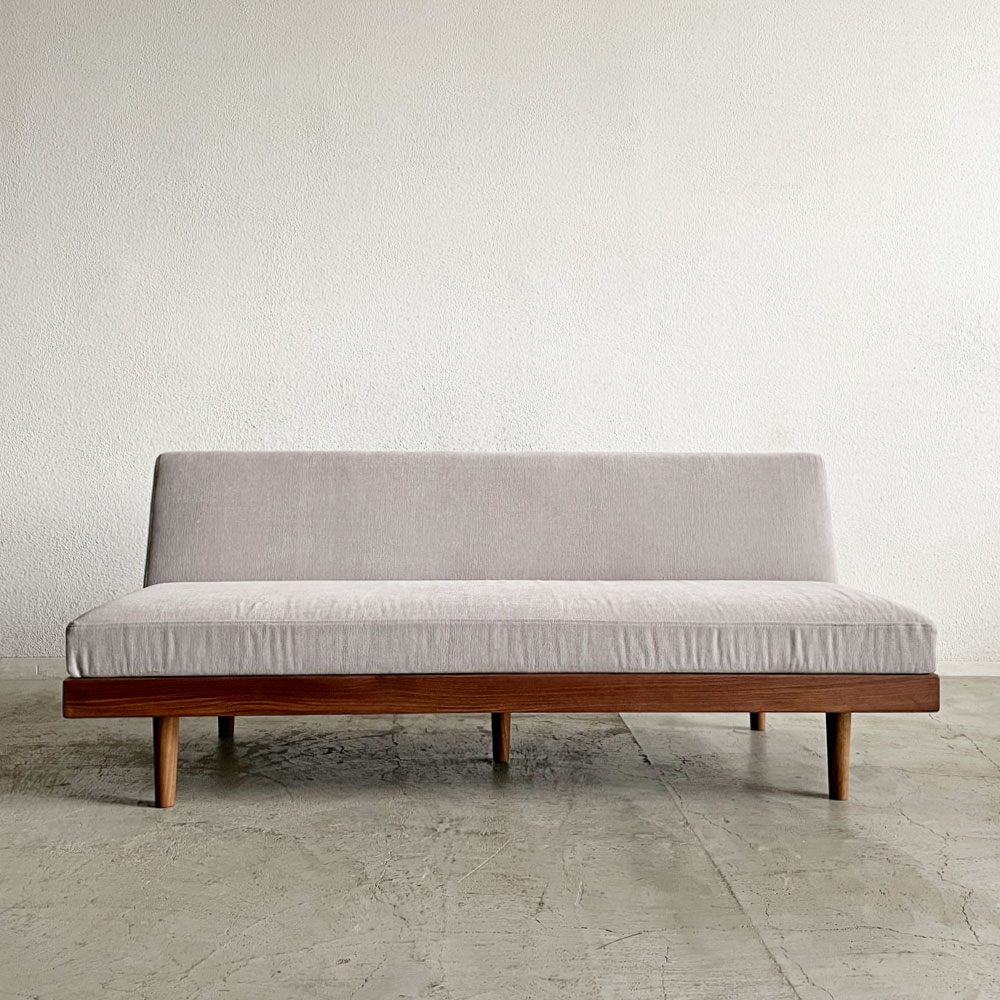 マスターウォール MASTERWAL チルソファ CHILL SOFA 2Pソファ アームレス ファブリック ウォールナット無垢材 展示品 定価￥220,000- 〓
