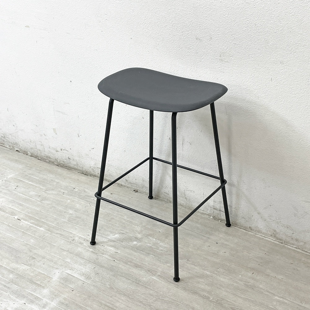ムート muuto ファイバーカウンタースツール チューブベース FIBER COUNTER STOOL TUBE BASE ブラック イスコス・ベルリン 参考定価 ￥55,000- ●