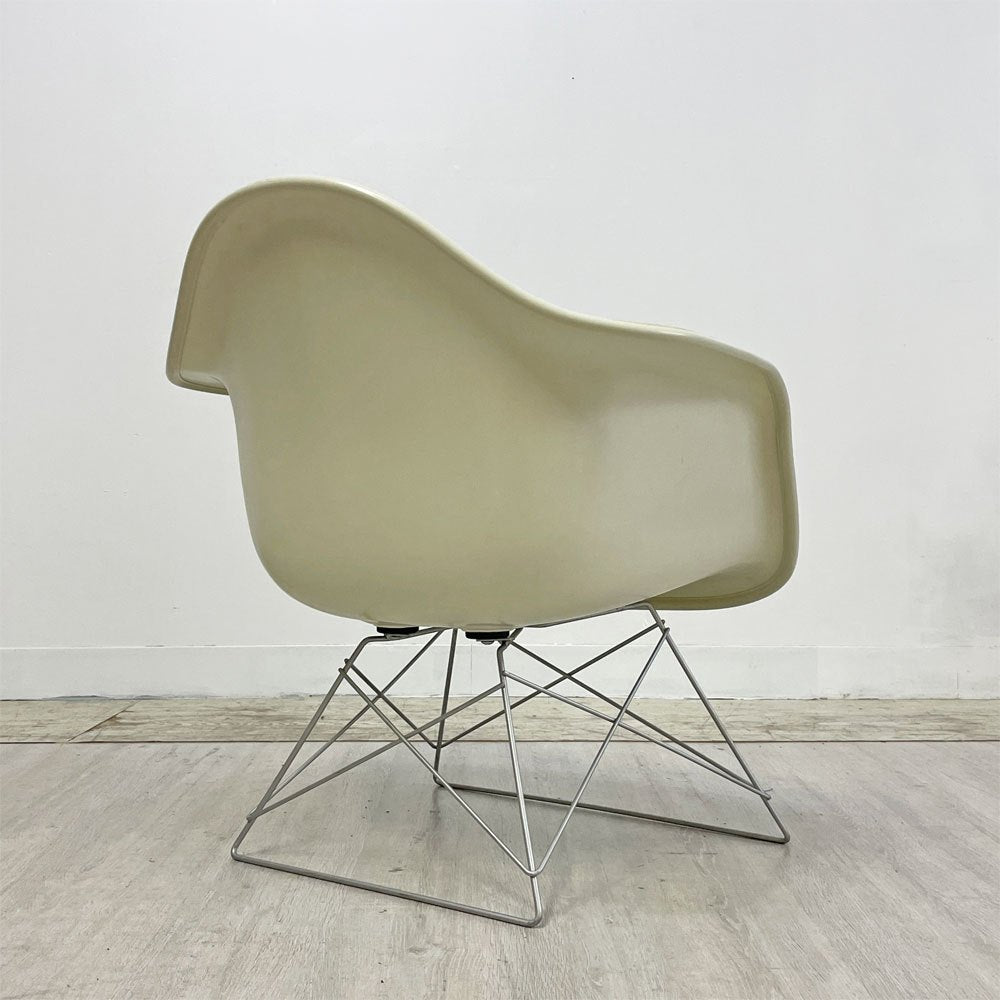 ハーマンミラー Herman Miller アームシェルチェア 現行FRP製 アプホルスター ファブリック ブラック キャッツクレイドル ラウンジベース ミッドセンチュリー C&R イームズ ●
