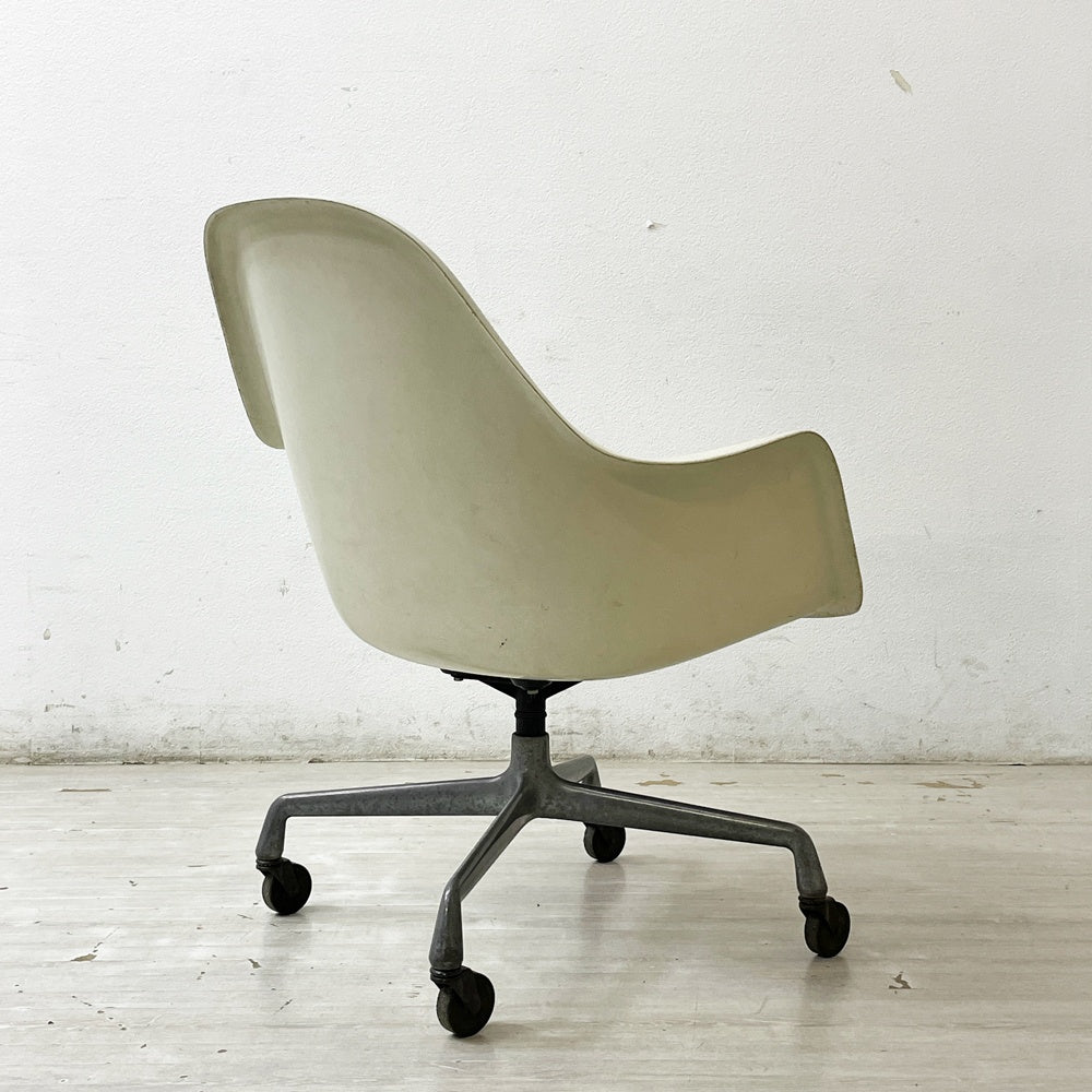 ハーマンミラー Herman Miller アームシェルチェア 2ndビンテージ FRP製 ルーズクッション セグメンテッドベース イームズ ミッドセンチュリー 希少 ●