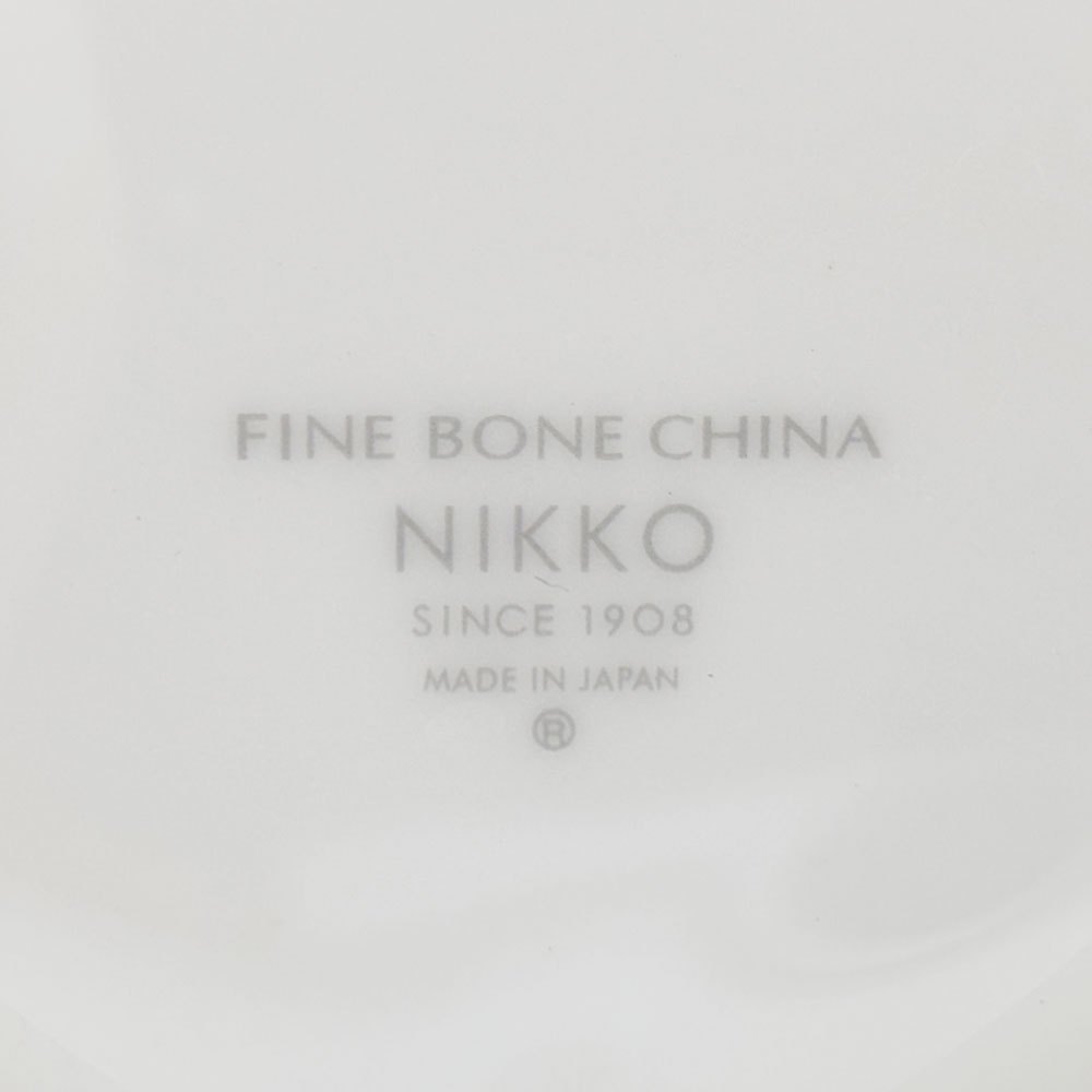ニッコー NIKKO ファインボーンチャイナ FWINE BONE CHINA 23cm竹形皿 前菜プレート オブジェ インテリア 磁器 LIVING MOTIF取扱い 美品 ●