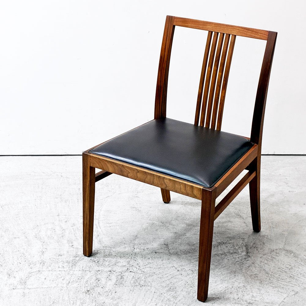 タイム&スタイル Time&Style チャーリー CHARLIE ダイニングチェア ウォールナット無垢材 レザーシート 本革 モダンデザイン 廃番 A ●
