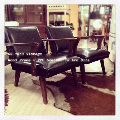 ☆ 60-70'S Vintage  Wood Frame × PVC Leather  1P Arm Sofa / 60年代～70年代ビンテージ　ウッドフレーム×PVCレザー　一人掛けアームソファ