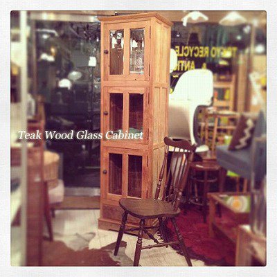 ☆ Teak Wood Glass Cabinet / チーク材ガラスキャビネット