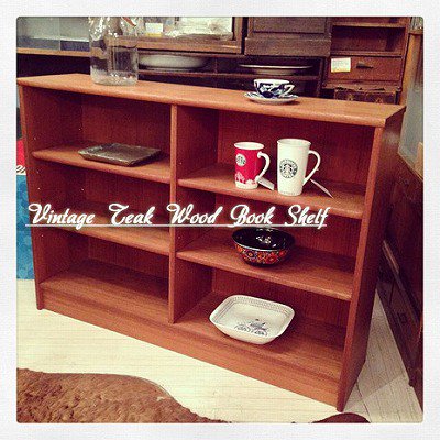 ☆ Vintage Teak Wood Book Shelf /  ビンテージ　チーク材本棚　ブックシェルフ