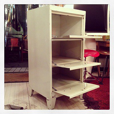 ☆ Vintage Flap Door Steel Cabinet / ビンテージ　フラップドア　スチールキャビネット
