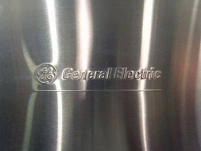 ◇　General Electric / ゼネラル・エレクトリック 家庭用大型冷蔵庫 「TCJ12GFD」 313リットル