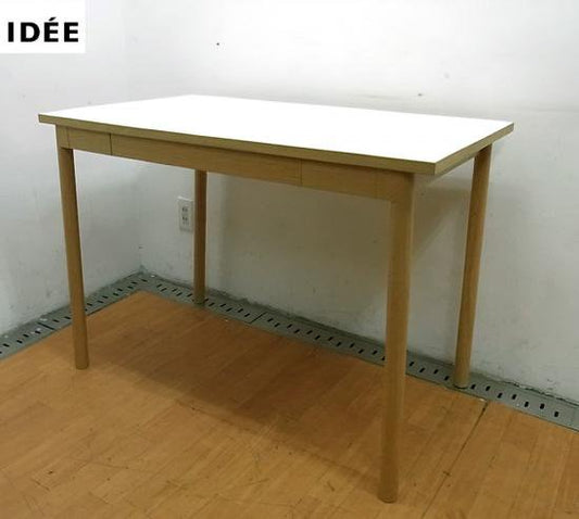 ●　IDEE STILT TABLE / イデー　スティルトテーブル