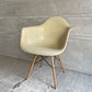 ハーマンミラー Herman Miller アームシェルチェア セカンド 2nd ビンテージ FRP パーチメント ダヴェルレッグベース イームズ ミッドセンチュリー ♪