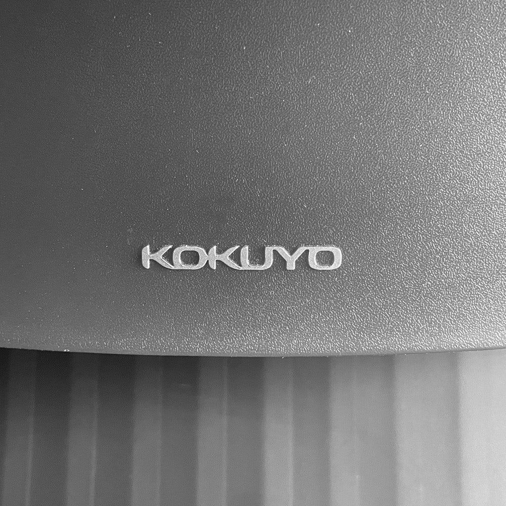 コクヨ KOKUYO エムフォー M4 デスクチェア オフィスチェア 肘付き オートアジャストメカ ブラック 2015年製 廃番 ■