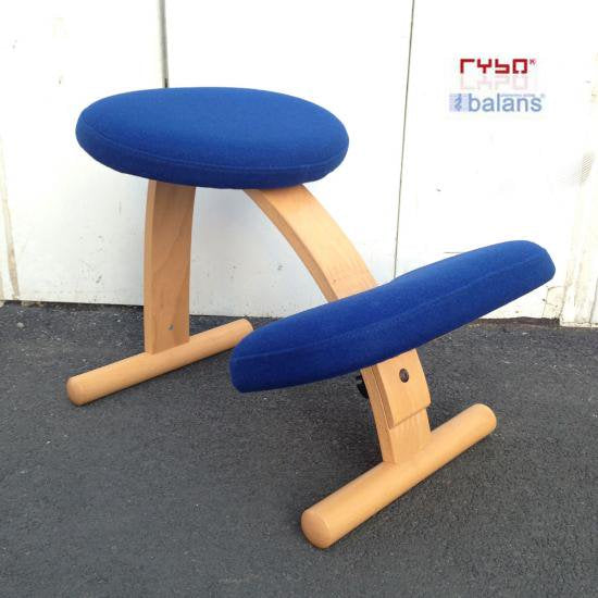 ★Norway Rybo（ リボ社 ） バランスチェア 『 Balans EASY （ バランスイージー ） 』 ブルー 専用カバー付(ネイビーブルー)