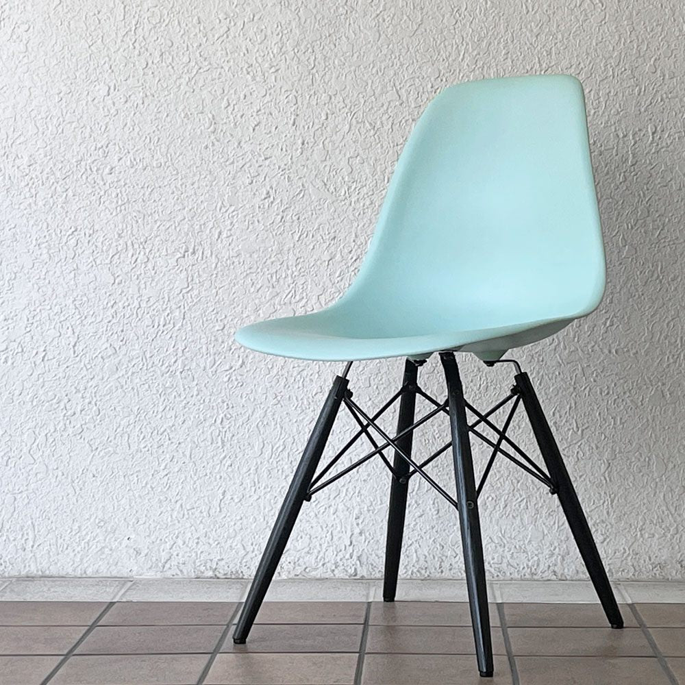 ハーマンミラー HermanMiller サイドシェルチェア ドゥエルレッグ DSW アクアスカイ × エボニー ポリプロピレン製 イームズ ミッドセンチュリー ◇