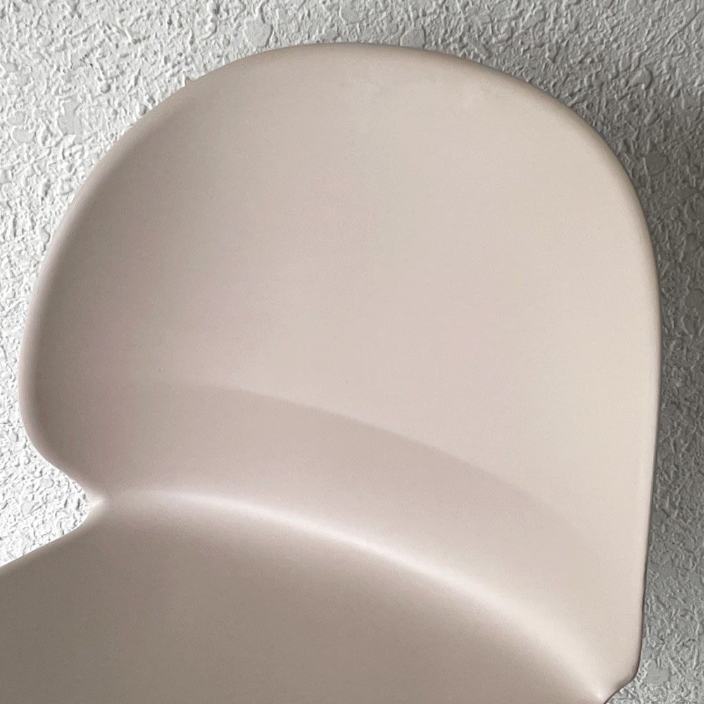 フリッツハンセン Fritz Hansen エヌゼロツー N02 リサイクルチェア キャスターチェア デスクチェア オフホワイト 佐藤オオキ nendo 参考定価￥91,080-◇