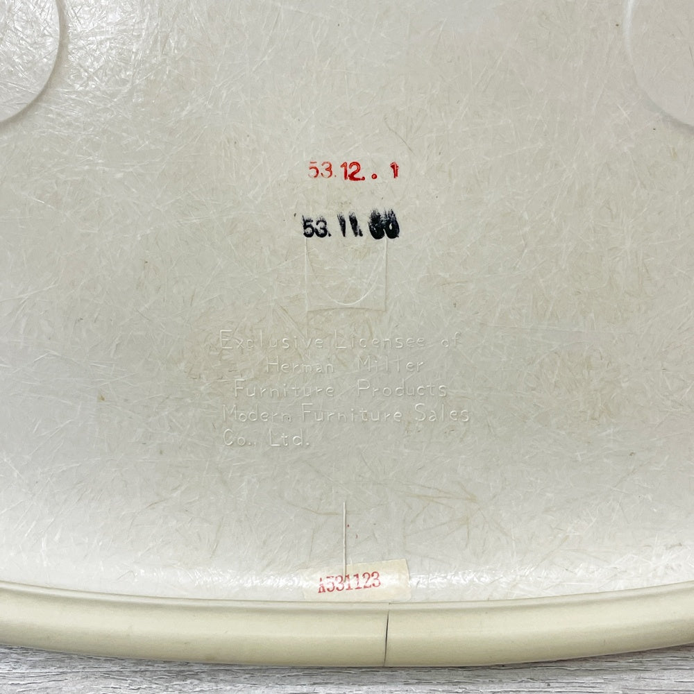 ハーマンミラー Herman Miller サイドシェルチェア サード 3rdビンテージ PVCレザー FRP製 スタッキングベース イームズ C ●