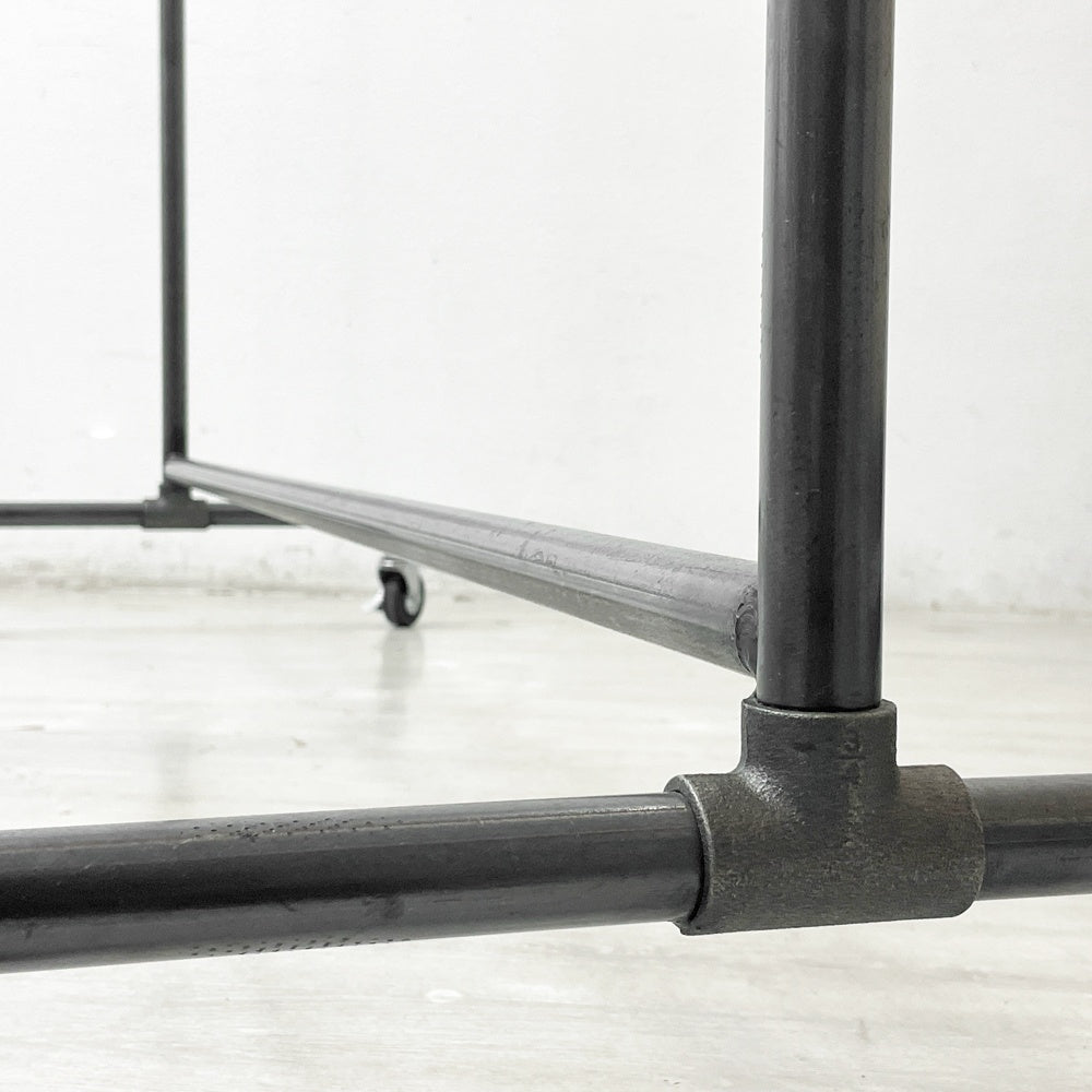 インダストリアルデザイン Industrial Design ハンガーラック 水道管パイプ ガス管 オーダー品 店舗什器 ●