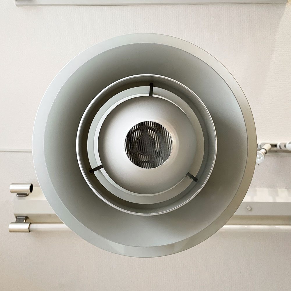 ルイスポールセン Louis Poulsen スノーボール PH Snowball ペンダントライト ホワイト ポール・ヘニングセン デンマーク 北欧照明 定価￥429,000- ◎