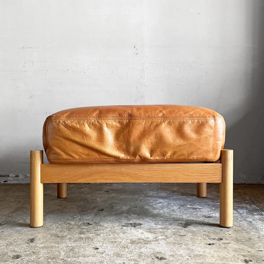 イデー IDEE ディモンシュ オットマン レザー DIMANCHE OTTOMAN Leather フルグレインレザー ブラウン マリナ・ボーティエ ナチュラルデザイン 定価 ¥149,900- ■
