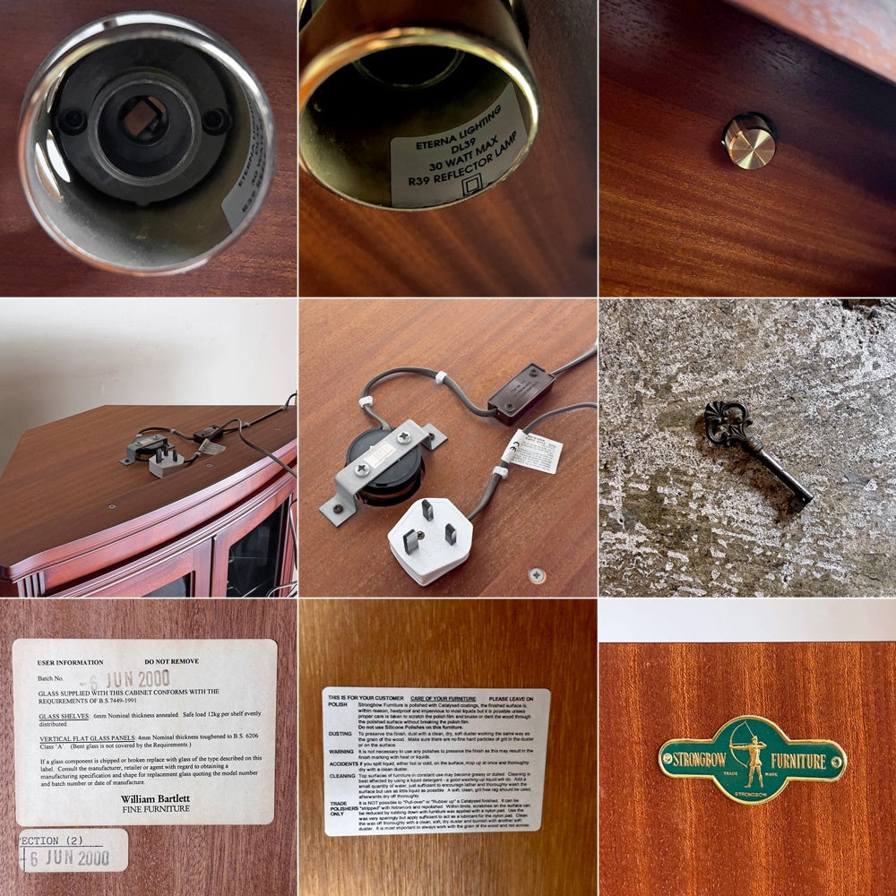 ストロングボウ ファニチャー STRONGBOW FURNITURE マホガニー材 コーナーキャビネット ガラスキャビネット 照明付き 英国 ■