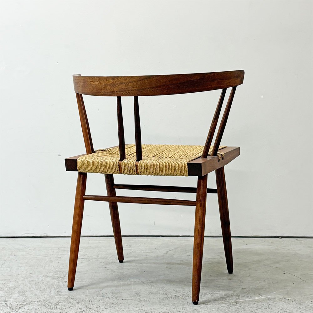 桜製作所 グラスシートチェア GRASS SEATED CHAIR  アームチェア ウォールナット無垢材 い草 ジョージ・ナカシマ George Nakashima 焼印有 ●