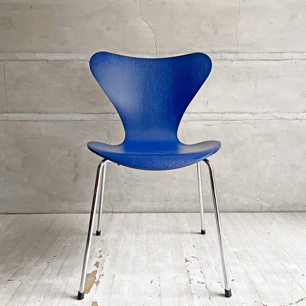 フリッツハンセン Fritz Hansen セブンチェア カラードアッシュ アイブルー AI BLUE スタッキングチェア アルネ・ヤコブセン 廃番カラー デンマーク 北欧家具 A ♪
