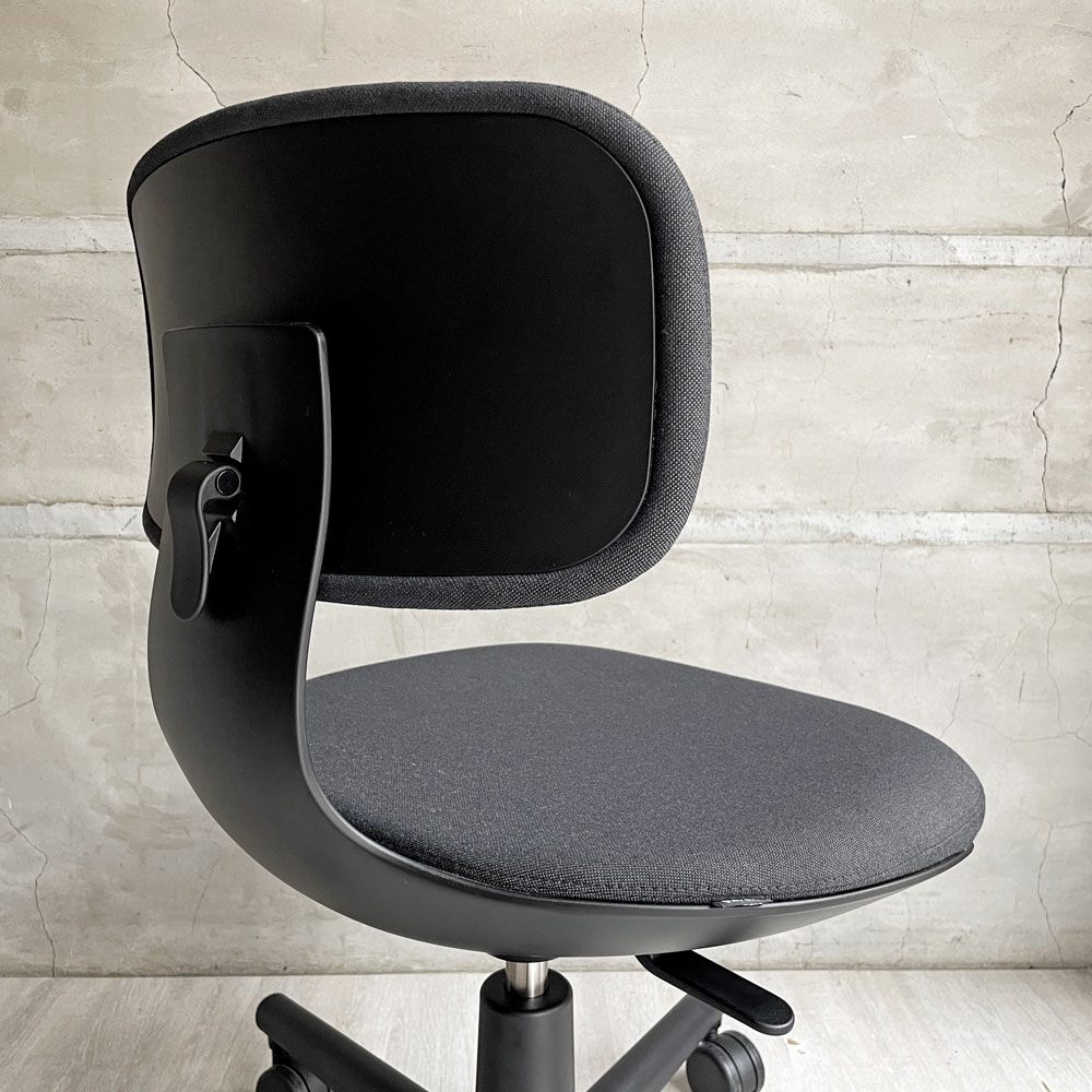 ヴィトラ vitra ルーキー Rookie デスクチェア キャスターチェア コンスタンチン・グルチッチ ダークグレー シンプルデザイン 定価￥78,100- ♪