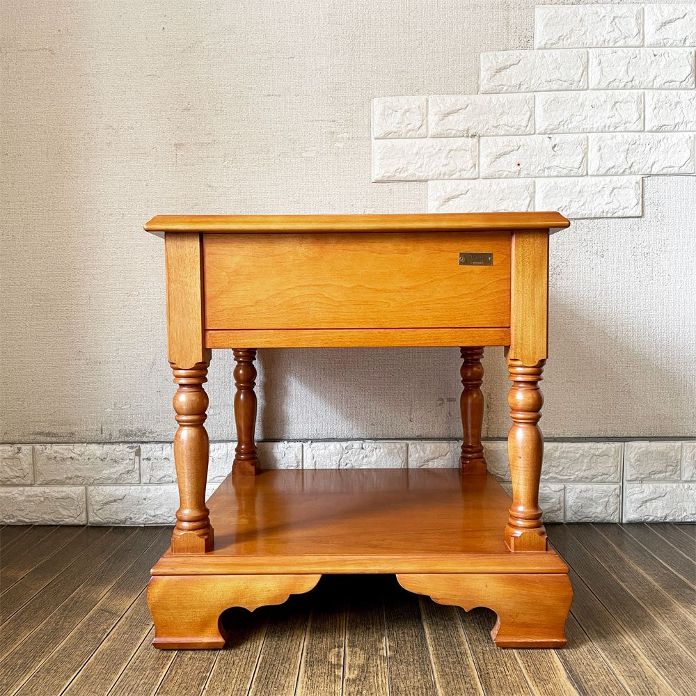 横浜ダニエル DANIEL クーガー Cougar サイドテーブル A-311 ナイトテーブル 樺桜材 W50cm アーリーアメリカン 参考価格19万円 ◎