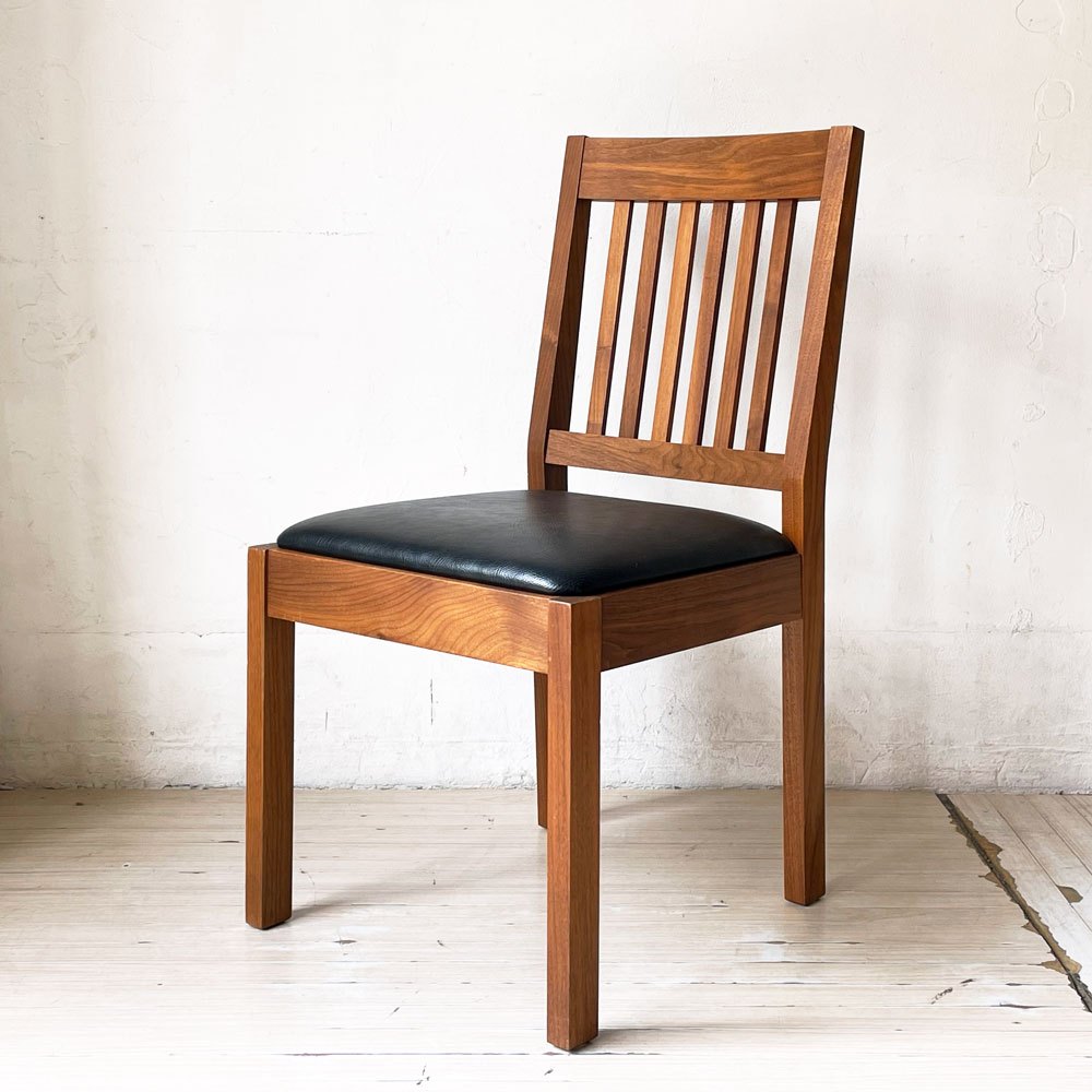 レグナテック LEGNATEC リーヴス Leaves ダイニングチェア ウォールナット無垢材 PVCレザー ブラック ￥52,800- A ★