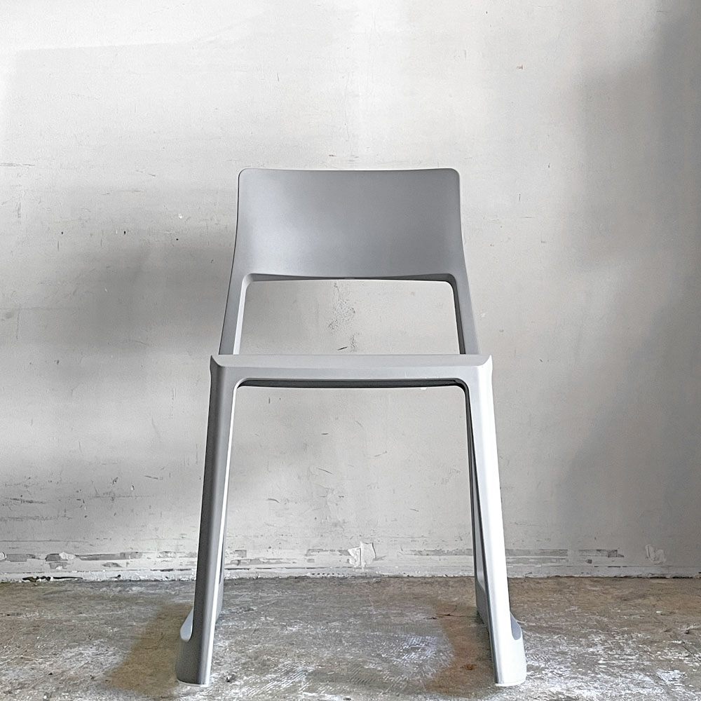 ヴィトラ Vitra ティプトン Tipton チェア スタッキングチェア チルト機能 ロッキングチェア バサルト A ■