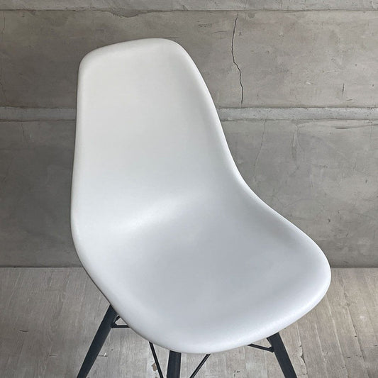 ハーマンミラー HermanMiller サイドシェルチェア アルパイン×エボニー ドゥエルレッグ ポリプロピレン製 イームズ ミッドセンチュリー  ♪