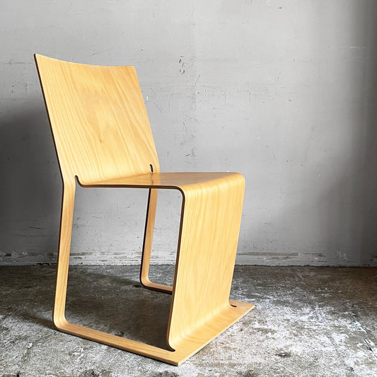 アイフォーム Iform ヴォクシア Voxia エコ eco プライウッド ダイニングチェア 板座 スタッキング ピーター・カーフ peter kaepf スウェーデン 北欧家具 ■
